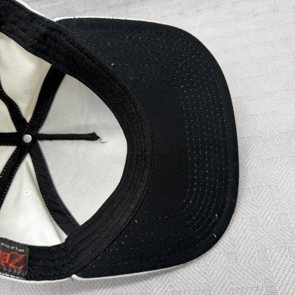 Zelda Hat Cap Snap Back Mens One‎ Size White Link Graphic Adjustable Nintendo